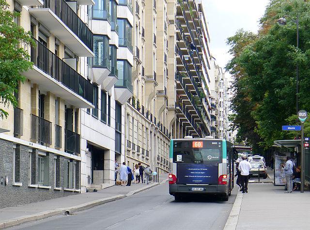 Paris 19e - Immobilier - CENTURY 21 Flandre Crimée -  Rue de Crimée station de bus Manin, près des Buttes-Chaumont -