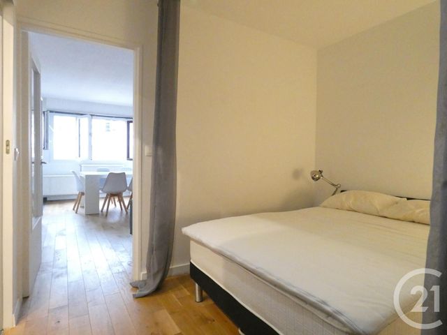 Afficher la photo en grand Appartement F2 à vendre - 2 pièces - 37.47 m2 - PARIS - 75018 - ILE-DE-FRANCE - Century 21 Flandre Crimée