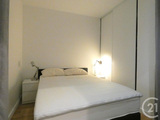 Afficher la photo en grand Appartement F2 à vendre - 2 pièces - 37.47 m2 - PARIS - 75018 - ILE-DE-FRANCE - Century 21 Flandre Crimée