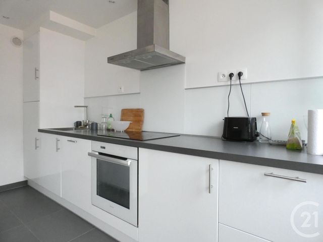 Afficher la photo en grand Appartement F2 à vendre - 2 pièces - 37.47 m2 - PARIS - 75018 - ILE-DE-FRANCE - Century 21 Flandre Crimée