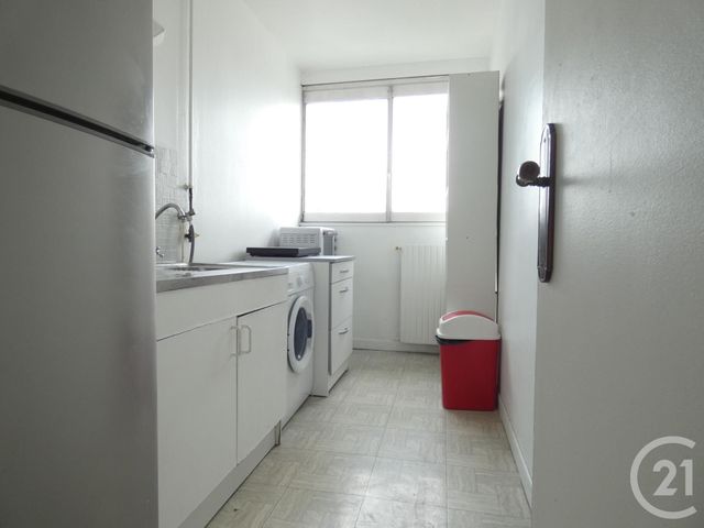 Afficher la photo en grand Appartement F1 à louer - 1 pièce - 31.96 m2 - PARIS - 75019 - ILE-DE-FRANCE - Century 21 Flandre Crimée