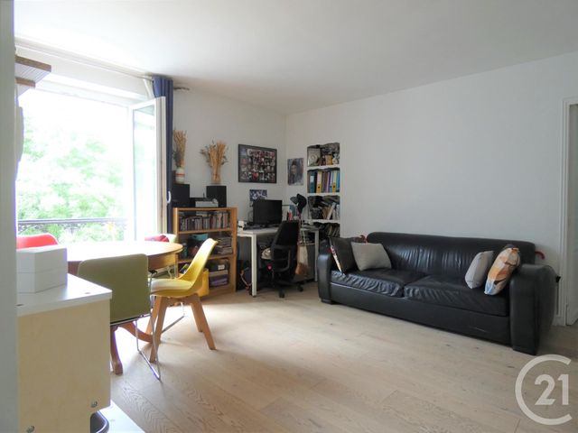 Afficher la photo en grand Appartement F3 à vendre - 3 pièces - 56.54 m2 - PARIS - 75019 - ILE-DE-FRANCE - Century 21 Flandre Crimée