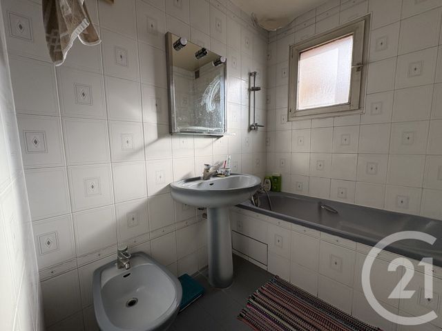 Appartement F4 à vendre - 4 pièces - 80.41 m2 - PARIS - 75019 - ILE-DE-FRANCE - Century 21 Flandre Crimée