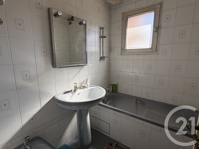 Appartement F4 à vendre - 4 pièces - 80.41 m2 - PARIS - 75019 - ILE-DE-FRANCE - Century 21 Flandre Crimée