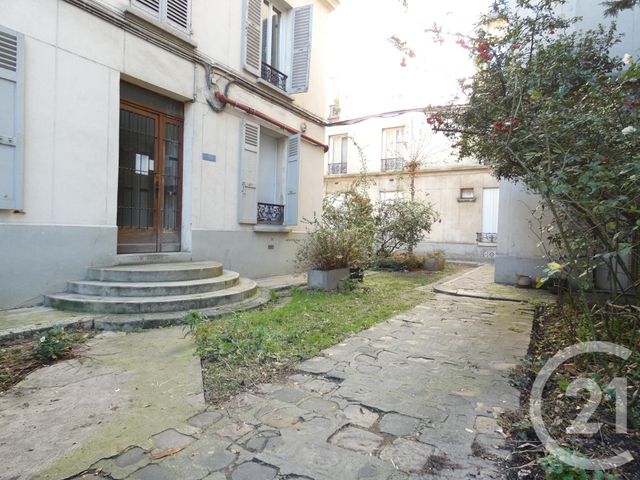  - PARIS - 