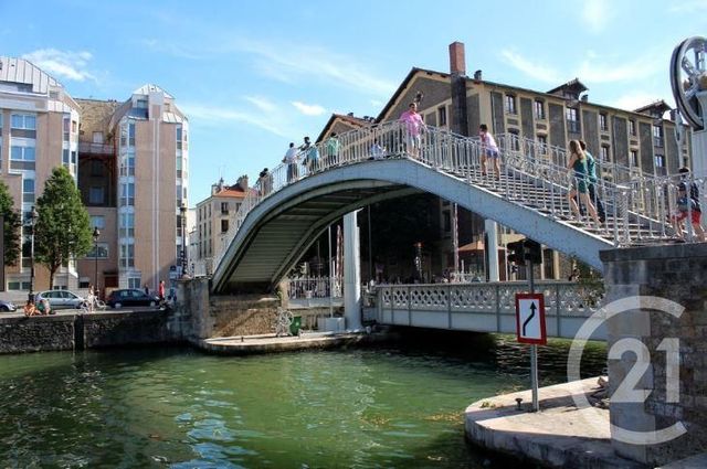  - PARIS - 