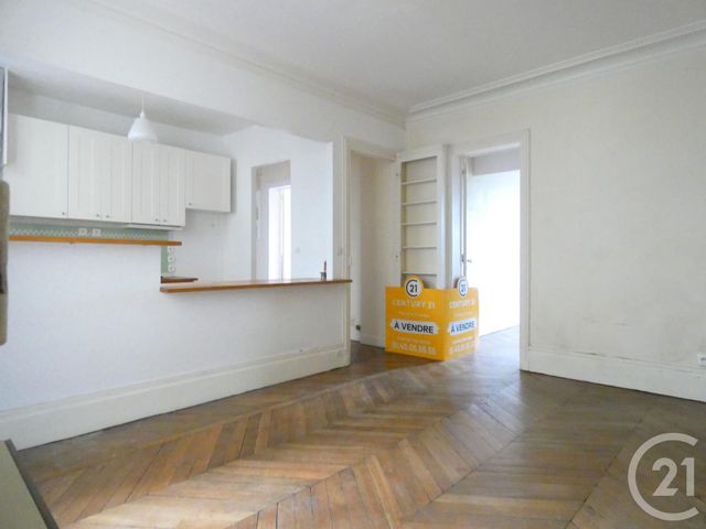 Appartement F4 à vendre - 4 pièces - 61.13 m2 - PARIS - 75019 - ILE-DE-FRANCE - Century 21 Flandre Crimée