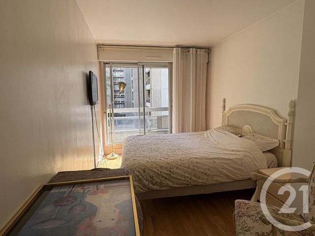 Appartement F3 à vendre - 3 pièces - 69.33 m2 - PARIS - 75019 - ILE-DE-FRANCE - Century 21 Flandre Crimée