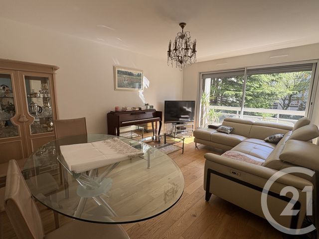 Appartement F3 à vendre - 3 pièces - 69.33 m2 - PARIS - 75019 - ILE-DE-FRANCE - Century 21 Flandre Crimée