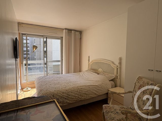 Appartement F3 à vendre - 3 pièces - 69.33 m2 - PARIS - 75019 - ILE-DE-FRANCE - Century 21 Flandre Crimée