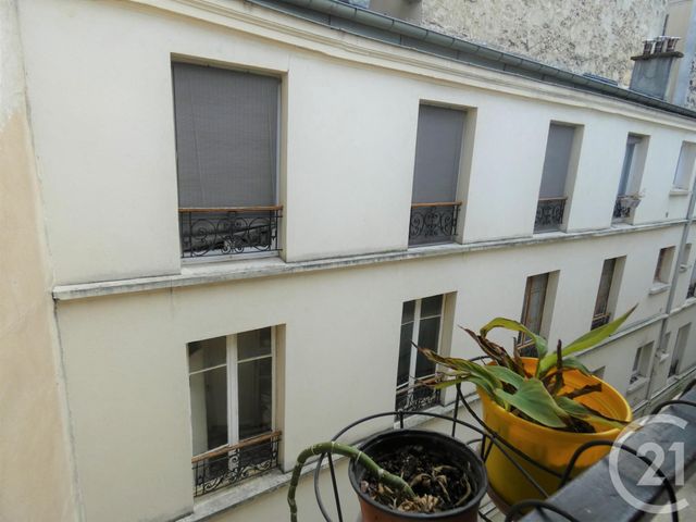  - PARIS - 