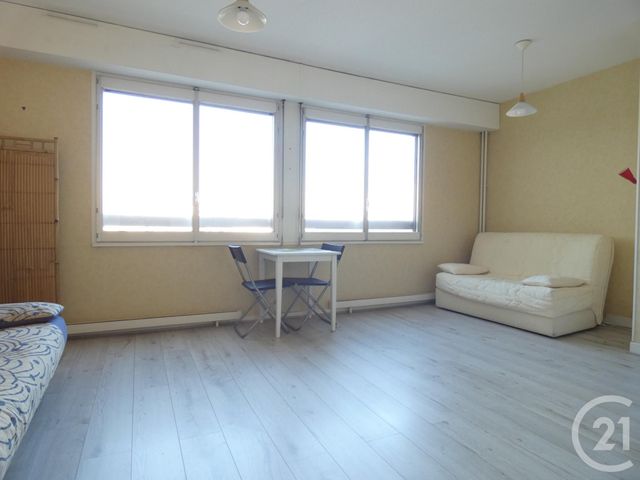 Appartement F1 à louer - 1 pièce - 28.8 m2 - PARIS - 75019 - ILE-DE-FRANCE - Century 21 Flandre Crimée
