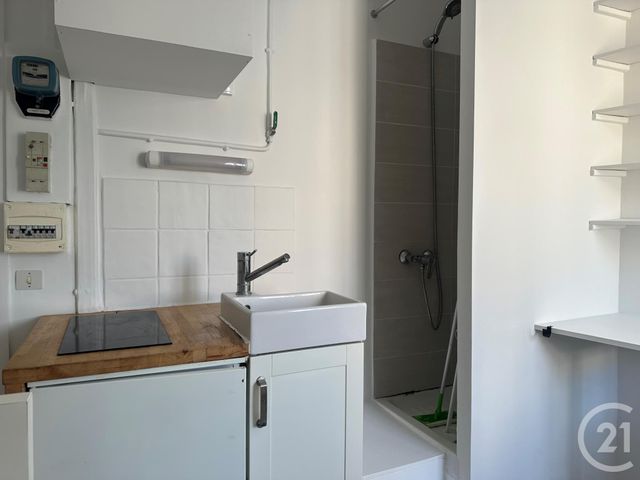 Appartement Chambre à vendre - 1 pièce - 10.75 m2 - PARIS - 75003 - ILE-DE-FRANCE - Century 21 Flandre Crimée