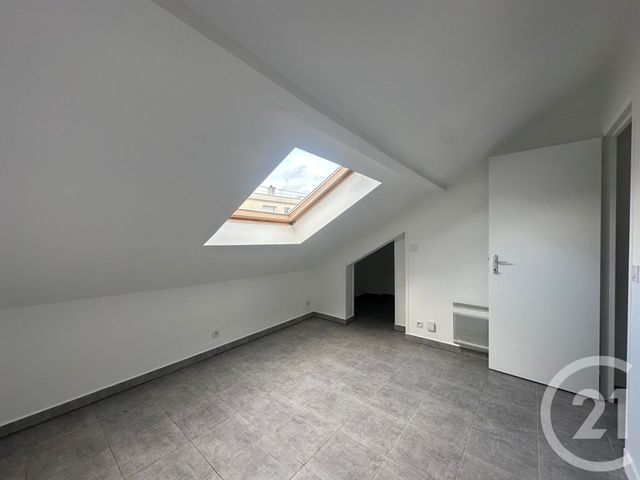 Appartement F2 à vendre - 2 pièces - 26.1 m2 - PANTIN - 93 - ILE-DE-FRANCE - Century 21 Flandre Crimée