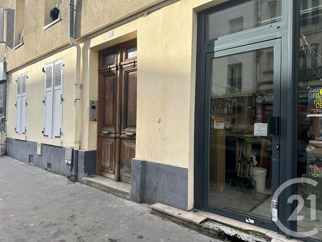 Appartement F2 à vendre - 2 pièces - 26.1 m2 - PANTIN - 93 - ILE-DE-FRANCE - Century 21 Flandre Crimée