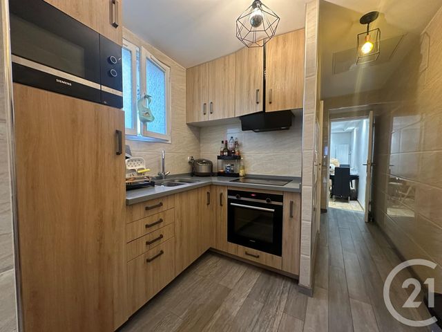 Appartement T3 à vendre - 3 pièces - 58.02 m2 - PARIS - 75019 - ILE-DE-FRANCE - Century 21 Flandre Crimée