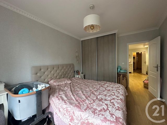 Appartement T3 à vendre - 3 pièces - 58.02 m2 - PARIS - 75019 - ILE-DE-FRANCE - Century 21 Flandre Crimée