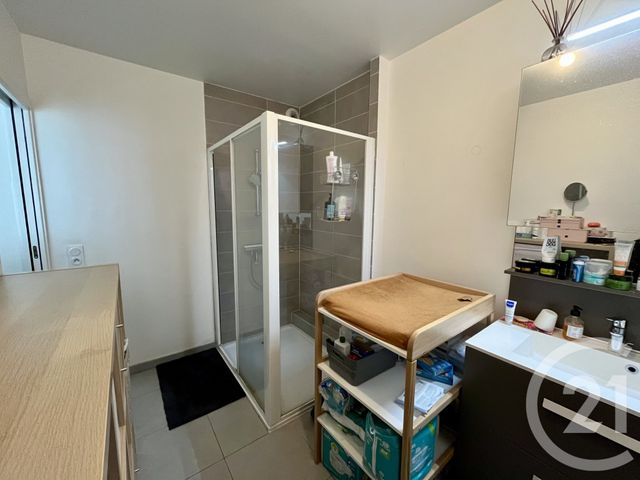 Afficher la photo en grand Appartement F2 à vendre - 2 pièces - 47.78 m2 - PARIS - 75019 - ILE-DE-FRANCE - Century 21 Flandre Crimée