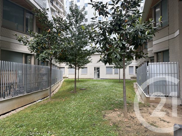 Afficher la photo en grand Appartement F2 à vendre - 2 pièces - 47.78 m2 - PARIS - 75019 - ILE-DE-FRANCE - Century 21 Flandre Crimée