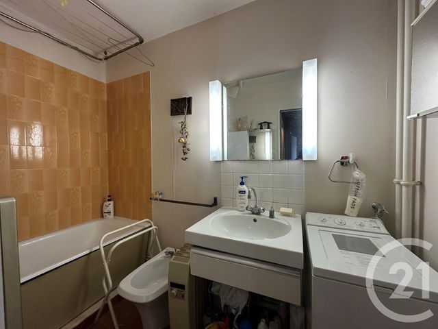 Appartement F3 à vendre - 3 pièces - 62.48 m2 - PARIS - 75019 - ILE-DE-FRANCE - Century 21 Flandre Crimée