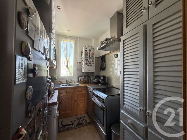 Appartement F6 à vendre - 6 pièces - 108.89 m2 - PARIS - 75019 - ILE-DE-FRANCE - Century 21 Flandre Crimée