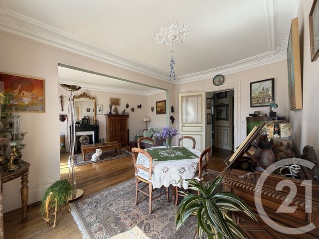 Appartement F6 à vendre - 6 pièces - 108.89 m2 - PARIS - 75019 - ILE-DE-FRANCE - Century 21 Flandre Crimée