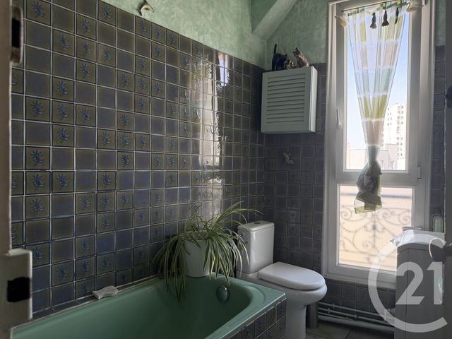 Appartement F6 à vendre - 6 pièces - 108.89 m2 - PARIS - 75019 - ILE-DE-FRANCE - Century 21 Flandre Crimée
