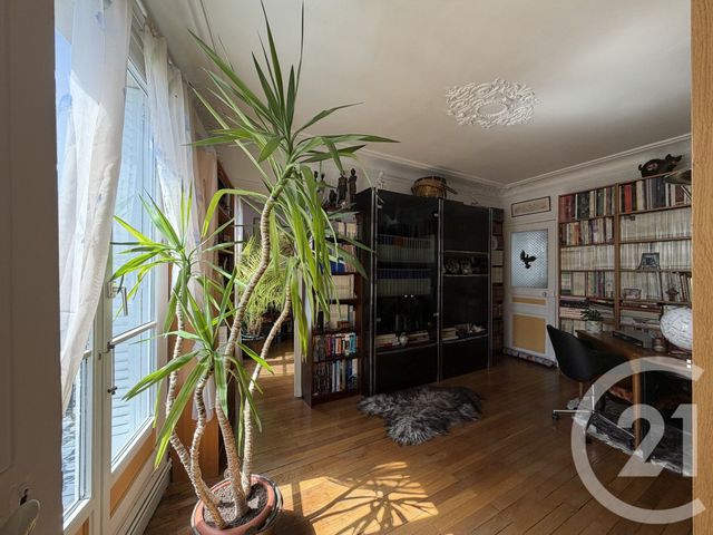 Appartement F6 à vendre - 6 pièces - 108.89 m2 - PARIS - 75019 - ILE-DE-FRANCE - Century 21 Flandre Crimée