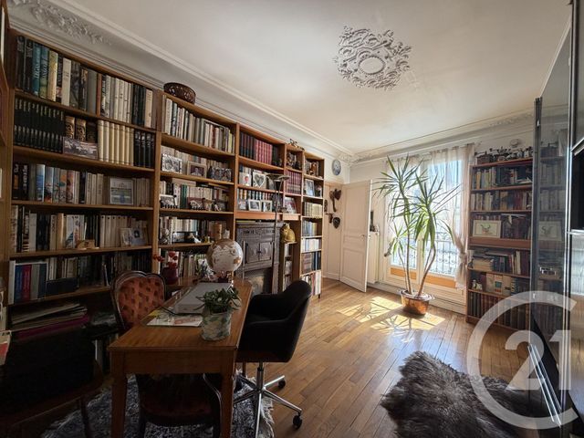 Appartement F6 à vendre - 6 pièces - 108.89 m2 - PARIS - 75019 - ILE-DE-FRANCE - Century 21 Flandre Crimée
