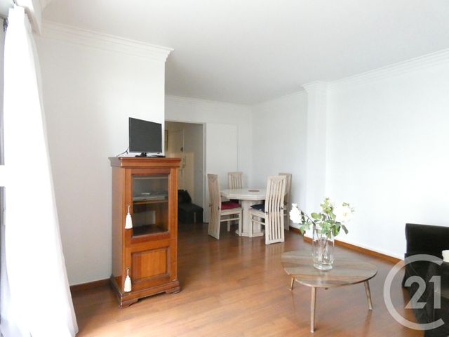 Appartement F5 à louer - 5 pièces - 88.8 m2 - PARIS - 75019 - ILE-DE-FRANCE - Century 21 Flandre Crimée