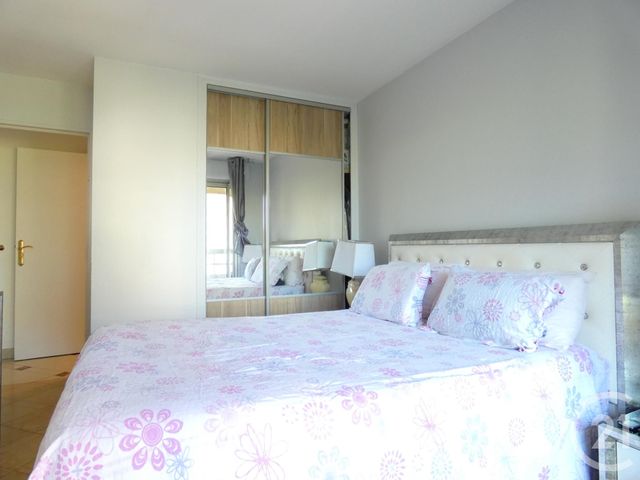 Appartement F3 à vendre - 3 pièces - 71.08 m2 - PARIS - 75019 - ILE-DE-FRANCE - Century 21 Flandre Crimée