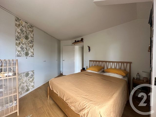 Appartement F5 à vendre - 5 pièces - 126.53 m2 - PARIS - 75019 - ILE-DE-FRANCE - Century 21 Flandre Crimée