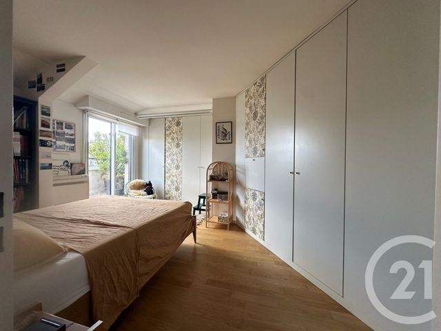 Appartement F5 à vendre - 5 pièces - 126.53 m2 - PARIS - 75019 - ILE-DE-FRANCE - Century 21 Flandre Crimée