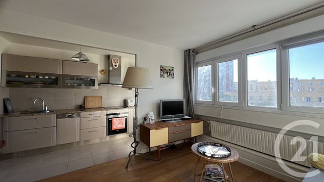 Appartement F2 à vendre - 2 pièces - 43.98 m2 - PARIS - 75019 - ILE-DE-FRANCE - Century 21 Flandre Crimée