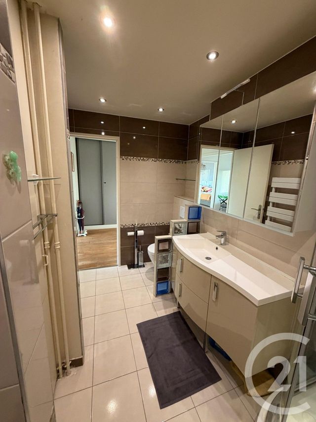 Appartement F2 à vendre - 2 pièces - 43.98 m2 - PARIS - 75019 - ILE-DE-FRANCE - Century 21 Flandre Crimée