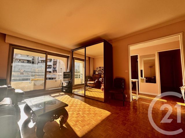 Afficher la photo en grand Appartement F2 à vendre - 2 pièces - 52.28 m2 - PARIS - 75019 - ILE-DE-FRANCE - Century 21 Flandre Crimée