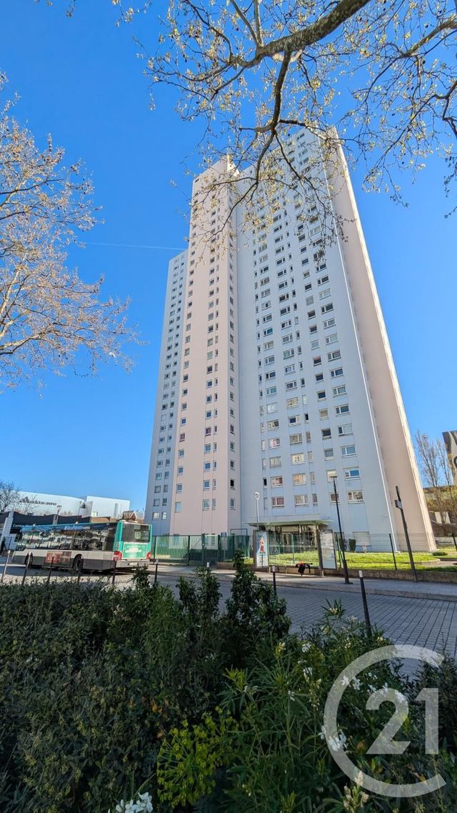 Appartement F3 à vendre - 3 pièces - 64.14 m2 - PARIS - 75018 - ILE-DE-FRANCE - Century 21 Flandre Crimée