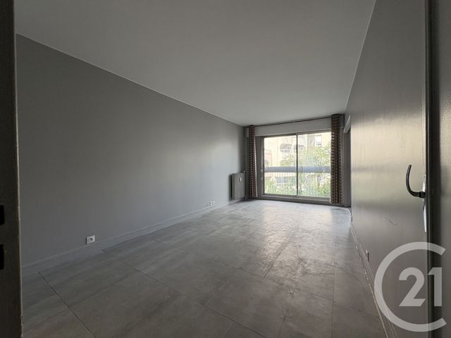 Appartement F3 à vendre - 3 pièces - 60.7 m2 - PARIS - 75019 - ILE-DE-FRANCE - Century 21 Flandre Crimée