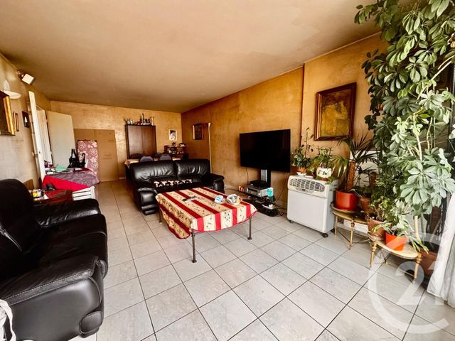 Afficher la photo en grand Appartement F3 à vendre - 3 pièces - 69.3 m2 - PARIS - 75019 - ILE-DE-FRANCE - Century 21 Flandre Crimée