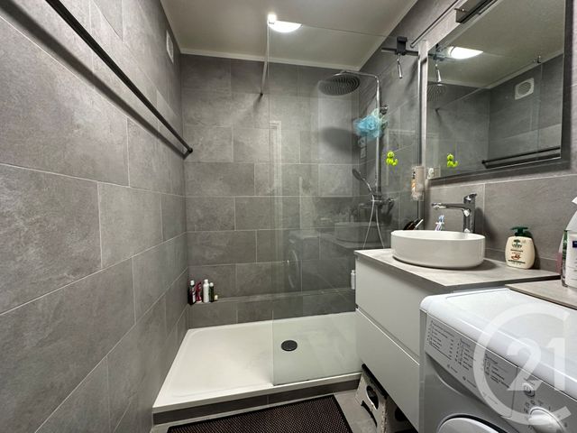 Appartement F3 à vendre - 3 pièces - 53.3 m2 - PARIS - 75019 - ILE-DE-FRANCE - Century 21 Flandre Crimée