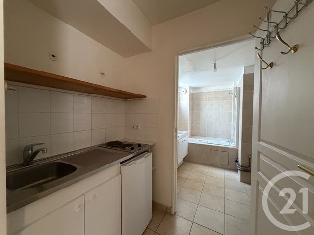 Appartement F1 à vendre - 1 pièce - 26.9 m2 - PARIS - 75019 - ILE-DE-FRANCE - Century 21 Flandre Crimée