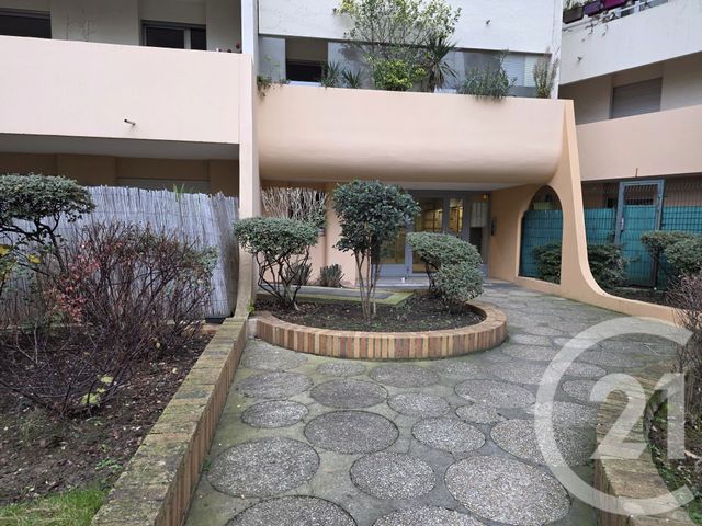 Appartement F2 à louer - 2 pièces - 50.66 m2 - PARIS - 75019 - ILE-DE-FRANCE - Century 21 Flandre Crimée