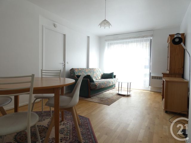 Appartement F2 à louer - 2 pièces - 48.14 m2 - PARIS - 75019 - ILE-DE-FRANCE - Century 21 Flandre Crimée