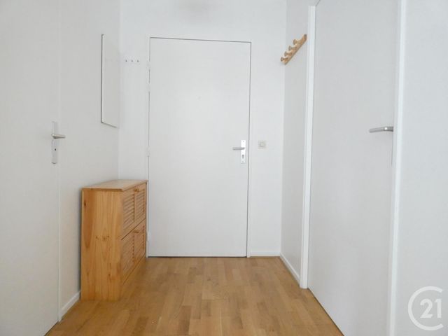 Appartement F2 à louer - 2 pièces - 48.14 m2 - PARIS - 75019 - ILE-DE-FRANCE - Century 21 Flandre Crimée