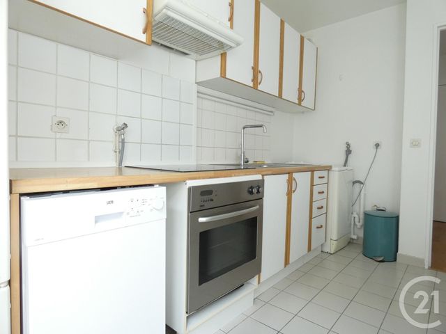Appartement F2 à louer - 2 pièces - 48.14 m2 - PARIS - 75019 - ILE-DE-FRANCE - Century 21 Flandre Crimée
