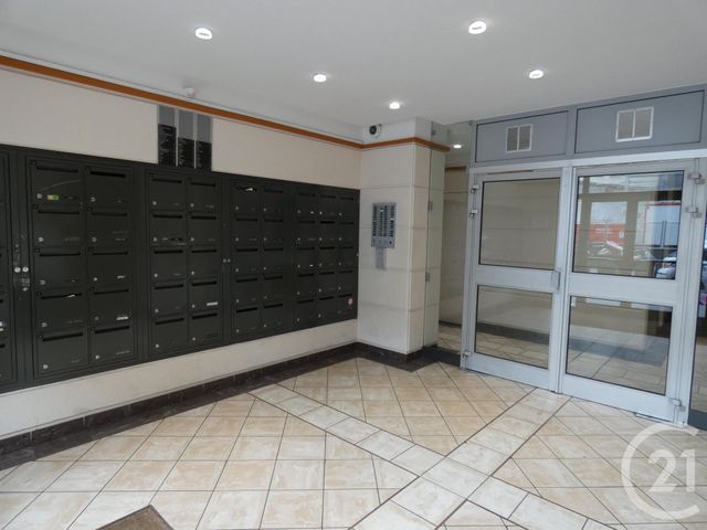 Appartement F2 à louer - 2 pièces - 48.14 m2 - PARIS - 75019 - ILE-DE-FRANCE - Century 21 Flandre Crimée