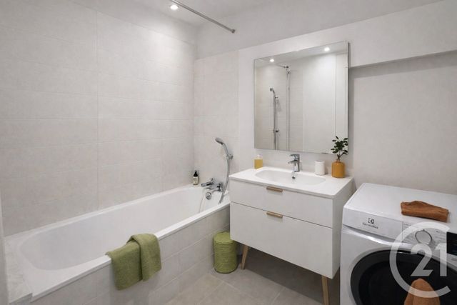 Appartement F2 à vendre - 2 pièces - 50.01 m2 - PARIS - 75019 - ILE-DE-FRANCE - Century 21 Flandre Crimée