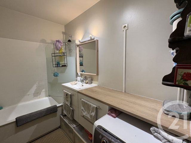 Appartement F2 à vendre - 2 pièces - 48.62 m2 - PARIS - 75019 - ILE-DE-FRANCE - Century 21 Flandre Crimée