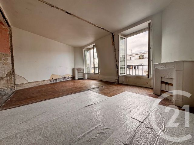 Appartement Loft à vendre - 2 pièces - 42.78 m2 - PARIS - 75019 - ILE-DE-FRANCE - Century 21 Flandre Crimée