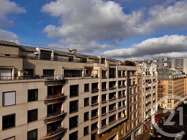 Appartement Loft à vendre - 2 pièces - 42.78 m2 - PARIS - 75019 - ILE-DE-FRANCE - Century 21 Flandre Crimée